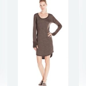 KAVU‎ DEVA Long Sleeve Casual Gray Black Dress Active Outdoor Hi Low Comfy Small